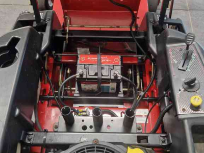 Ride-on mower Toro time cutter ZS4200S