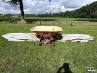 Lime spreader Vicon kalk / kunstmeststrooier 6 mtr 400 ltr