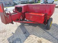 Balers New Holland Super Hayliner 268 Kleinpakken-pers