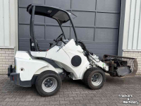 Wheelloader Avant 523