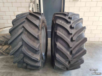 Wheels, Tyres, Rims & Dual spacers BKT 710/70R42 & 600/65R30