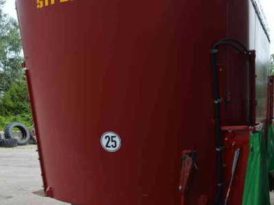 Vertical feed mixer Strautmann verti mix 3101
