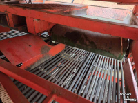 Potato planter  Structural Snarenbedpootmachine