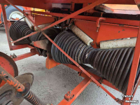 Potato planter  Structural Snarenbedpootmachine