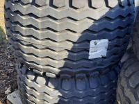 Wheels, Tyres, Rims & Dual spacers BKT 19.0/45R17 banden