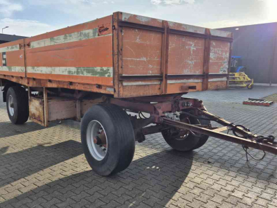 Agricultural wagon  Landbouwwagen plattewagen aanhanger balenwagen