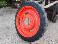 Wheels, Tyres, Rims & Dual spacers  300/95r52 280/95r40