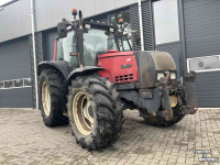 Tractor Valtra 6750