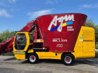 Self-propelled feed mixer AGM Vantage Miller 200