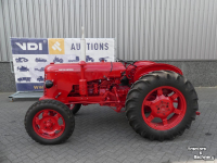 Tractor David Brown D25