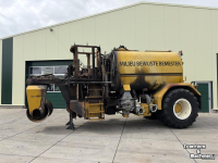 Manure spreader Challenger Terragator TG8133