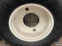 Wheels, Tyres, Rims & Dual spacers Mitas 540/65R28 NIEUW met NH velgen