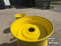 Wheels, Tyres, Rims & Dual spacers John Deere tw25x42 en dw20x30
