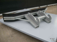 Rubber yard scraper Hofstede Rubberschuif 1.6M / 2.0M / 2.6M /3.1M  rubber modder blubber vuil voer erf schuif schuiver