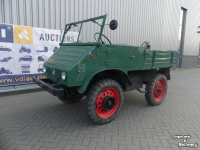 Oldtimers Mercedes Benz Unimog 411