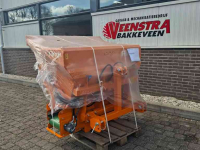 Sawdust spreader for boxes Flingk KSS 1015