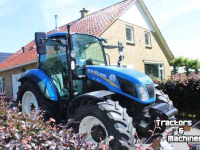 Tractor New Holland T5.105 met luchtreminstallatie