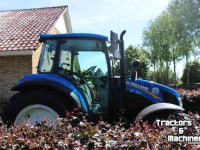 Tractor New Holland T5.105 met luchtreminstallatie