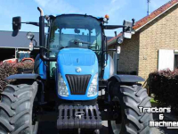 Tractor New Holland T5.105 met luchtreminstallatie