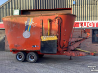 Vertical feed mixer Peecon VME 200 Voermengwagen Voermachines