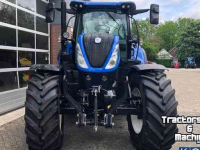Tractors New Holland T7. 210 Tractor Traktor