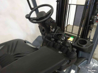 Forklift Toyota 8FBM16TW