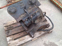 Tilt couplers Kinshofer Kantelstuk cw 30 DEFECT  beco kopplaat