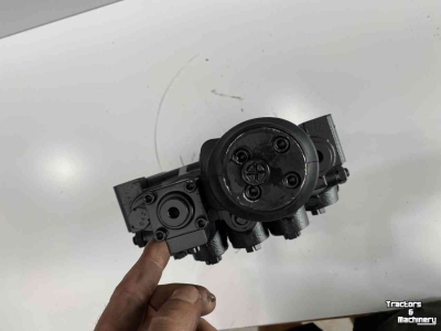 Diverse new spare-parts Giant ventielblokken NIEUW V6004tele V5003 G4500 G5000