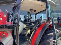 Tractor Massey Ferguson 5709M Dyna4 met voorlader