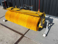 Sweeper Nido HF15 veegmachine rolbezem rolveger frontaanbouw