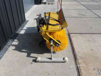 Sweeper Nido HF15 veegmachine rolbezem rolveger frontaanbouw