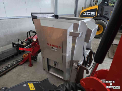 Ration feeder Vliebo RVS  doseer bak