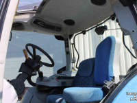 Tractor New Holland T7050 Autocommand vario trekker continu variabele transmissie (CVT) tractor TVT