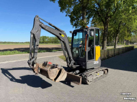 Excavator tracks Volvo ECR25D rupskraan