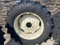 Wheels, Tyres, Rims & Dual spacers Barum 480/70R38 op International velgen