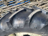 Wheels, Tyres, Rims & Dual spacers Barum 480/70R38 op International velgen