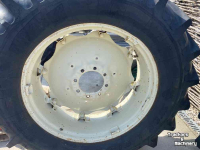 Wheels, Tyres, Rims & Dual spacers Barum 480/70R38 op International velgen