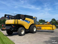 Combine New Holland CR 980 Combine + Maaibord