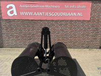 Clamshell buckets AGM Knijperbak / Knijpbak met watergaten