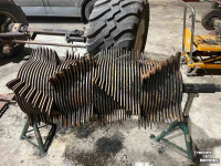 Diverse used spare-parts New Holland 1270r 1290r 1270r+ 1290r+