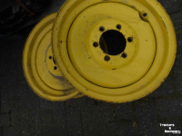 Wheels, Tyres, Rims & Dual spacers John Deere 5.5-18