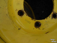 Wheels, Tyres, Rims & Dual spacers John Deere 5.5-18