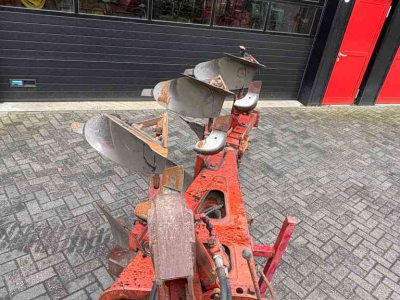 Ploughs Krone Askan 140/3