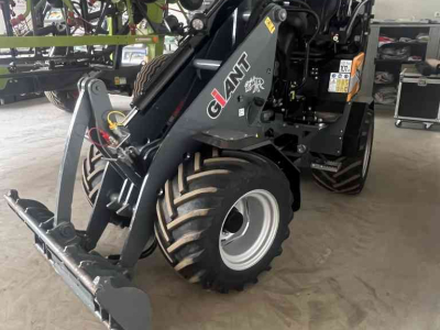 Wheelloader Giant G2300HD