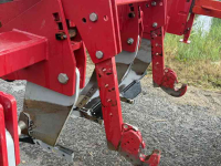 Deep subsoiler Kongskilde paragrubber