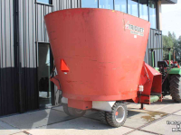 Feed mixer Trioliet Solomix-1 1200 voermengwagen vertikaal verticale mengwagen