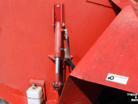 Feed mixer Trioliet Solomix-1 1200 voermengwagen vertikaal verticale mengwagen