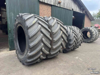 Wheels, Tyres, Rims & Dual spacers Michelin 900/60R42 710/60R34