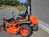 Ride-on mower Kubota ZD1211