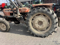 Tractor Renault 651